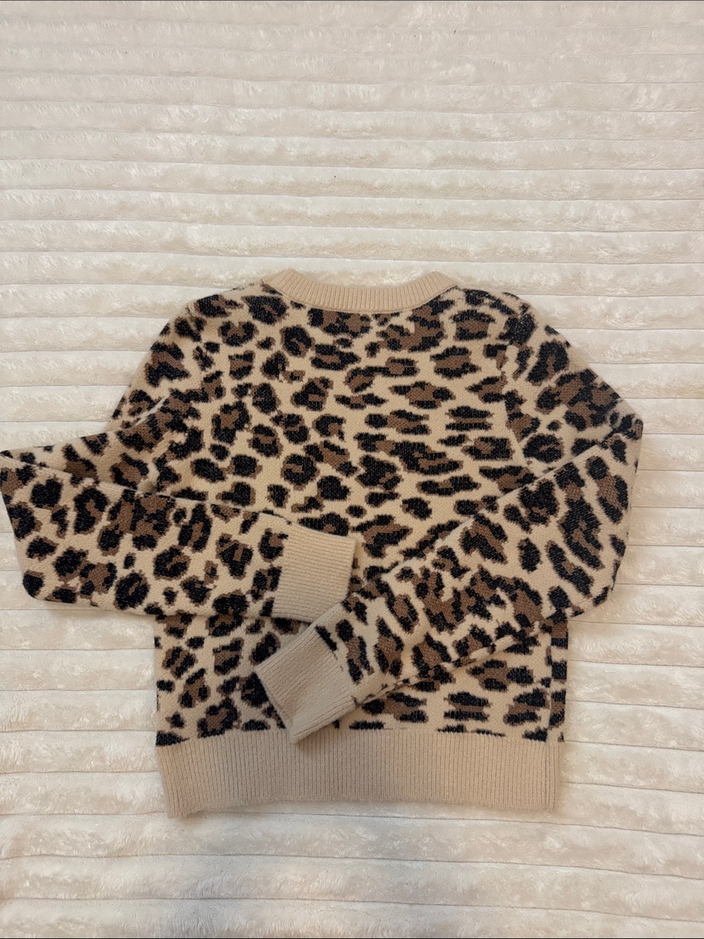 Orange Kiss Leopard Print Fuzzy Sweater Small Tan Brown Animal Print Pullover - Picture 3 of 3